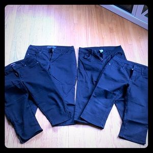 4 pairs of black Capri pants